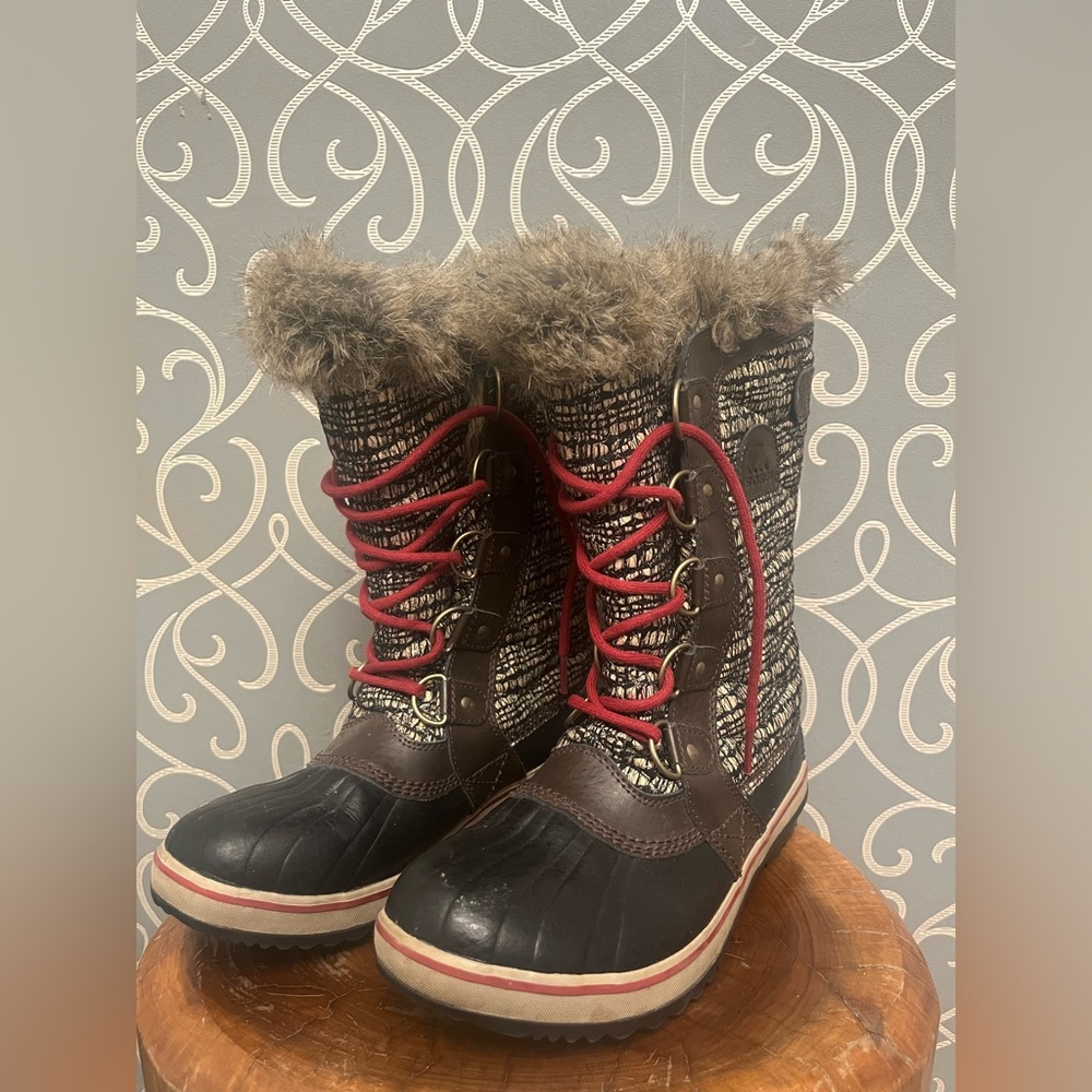 • Sorel Tofino li Winter Boots Faux Fur Trim